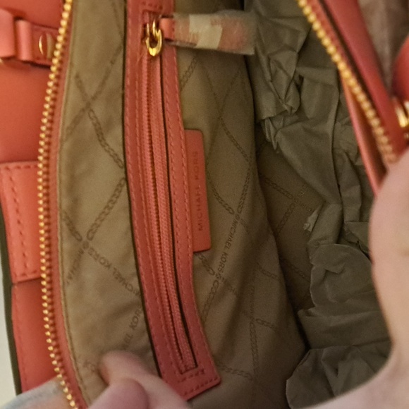Michael Kors Arielle MD Satchel - Picture 6 of 10